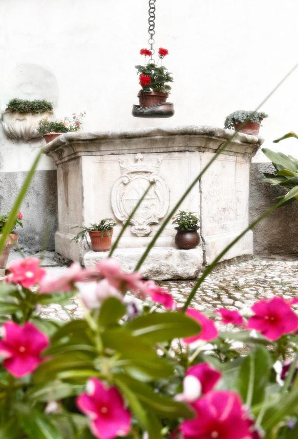 Ferienwohnung L'Antico Pozzo Sulmona Exterior foto